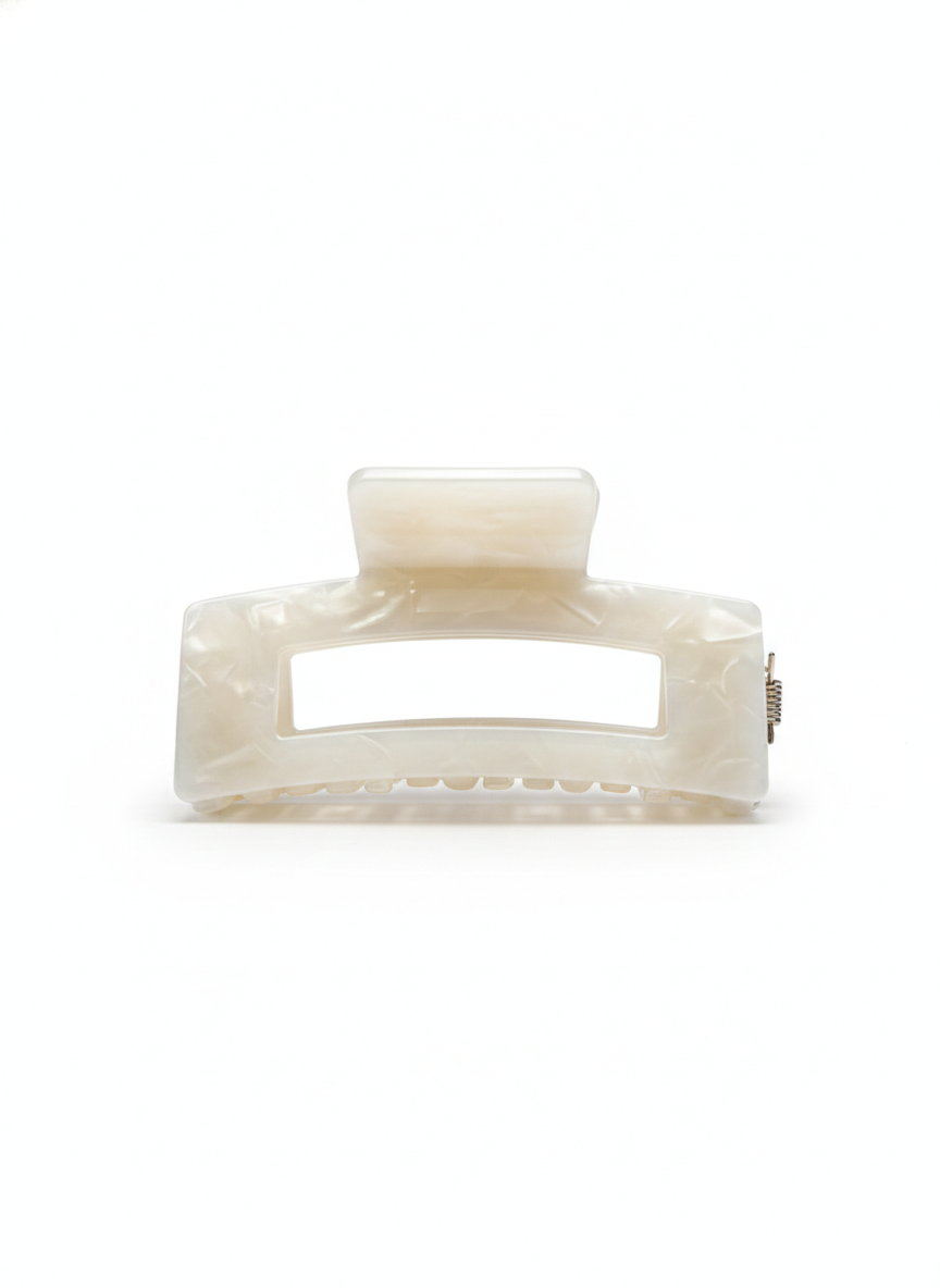 Minimalist Cream